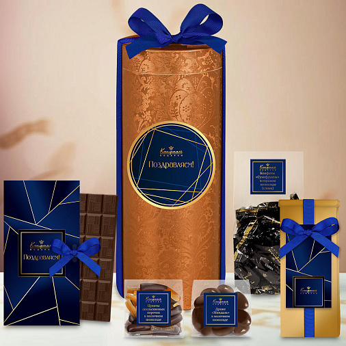 Подарочный набор: шоколад, драже, конфеты, кофе 440г