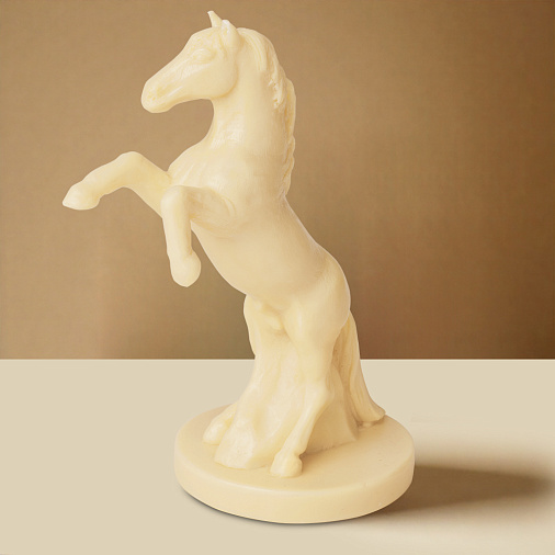 "Конь на дыбах" скульптура белый шоколад 180г