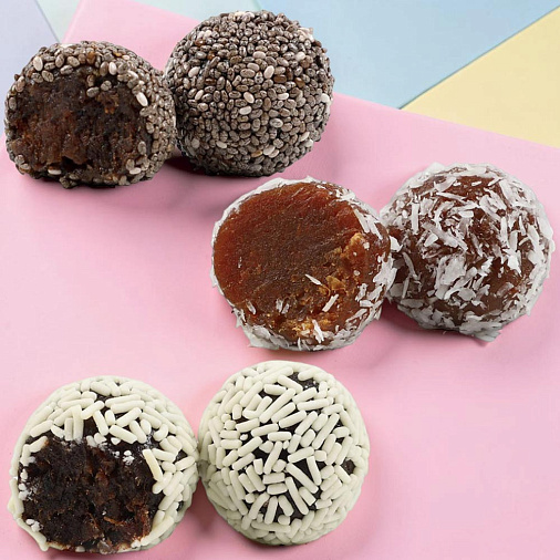 "Ураза-Байрам" набор конфет ручной работы из сухофруктов (синий)