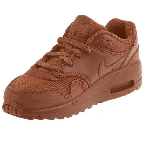Кроссовок из молочного шоколада Nike 670г