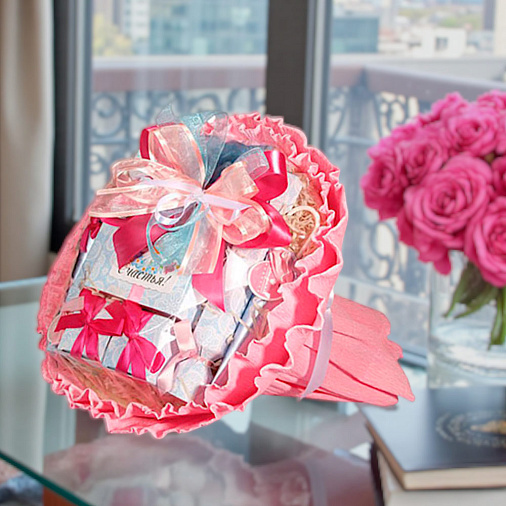 "Счастья" букет с шоколадом и конфетами 335г