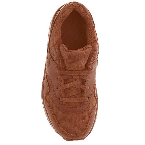 Кроссовок из молочного шоколада Nike 670г