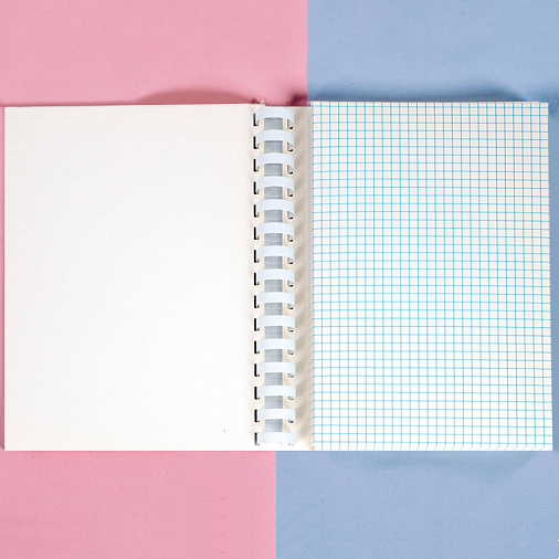 "Школьные годы" книга с шоколадными конфетами