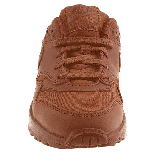 Кроссовок из молочного шоколада Nike 670г