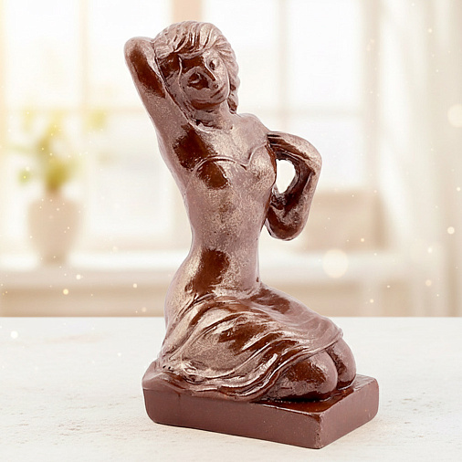 "Дева" скульптура молочный шоколад