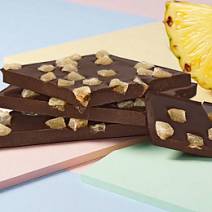 Горький шоколад с цукатами ананаса (ломаный)