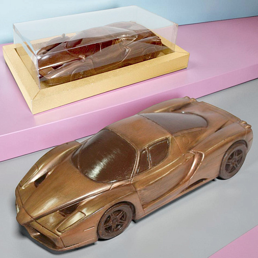 "Феррари" скульптура молочный шоколад