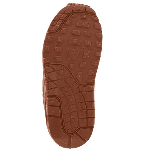 Кроссовок из молочного шоколада Nike 670г